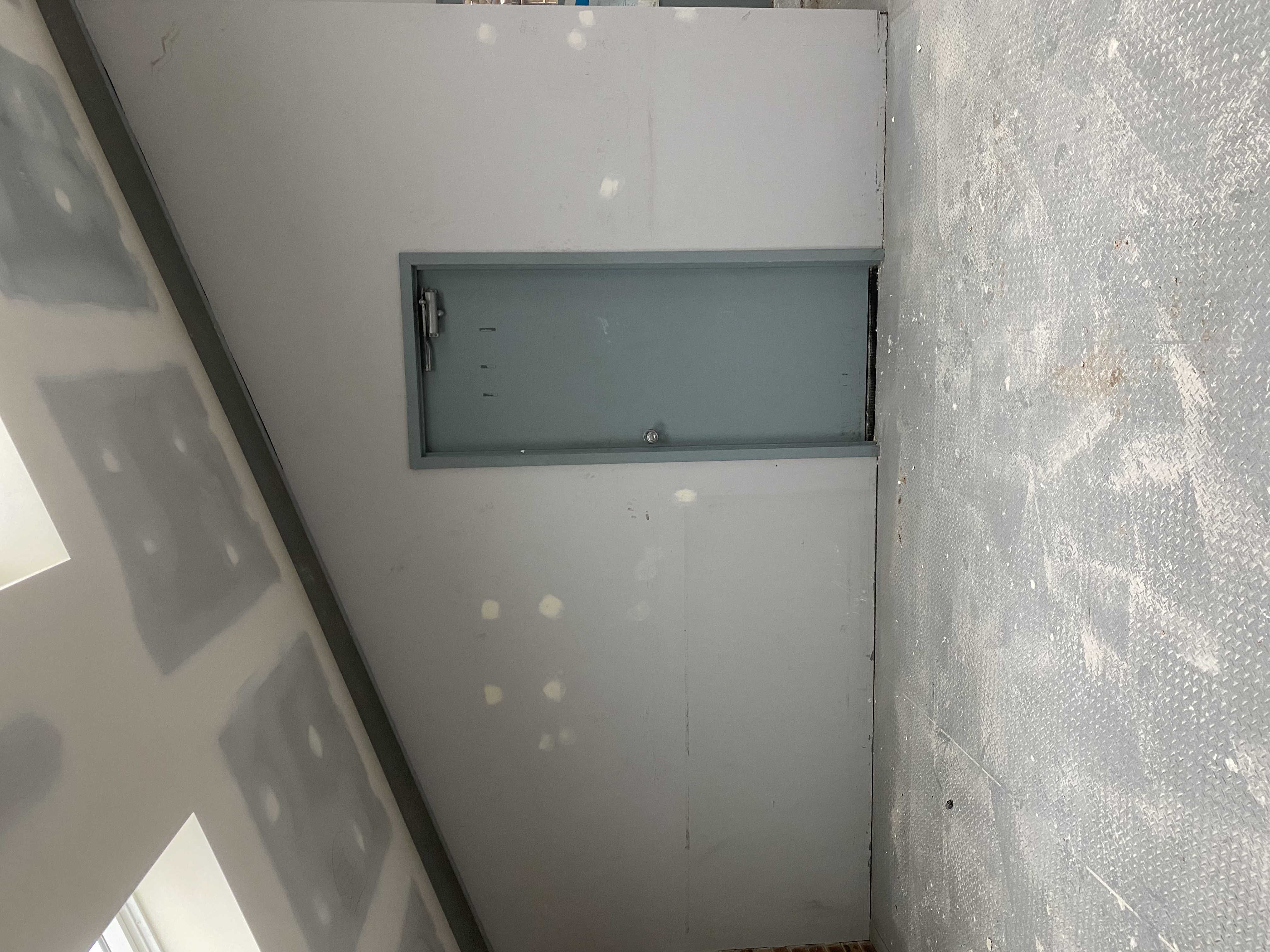 Showroom Warehouse Newcastle — photo 9