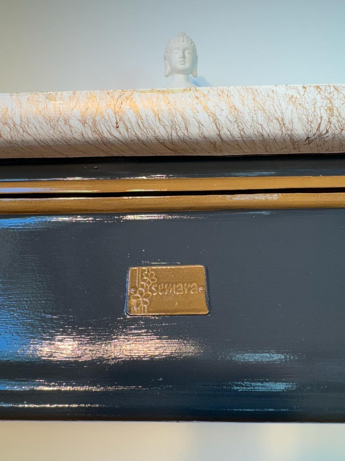 Marmol Effect - Decorative Table — photo 6