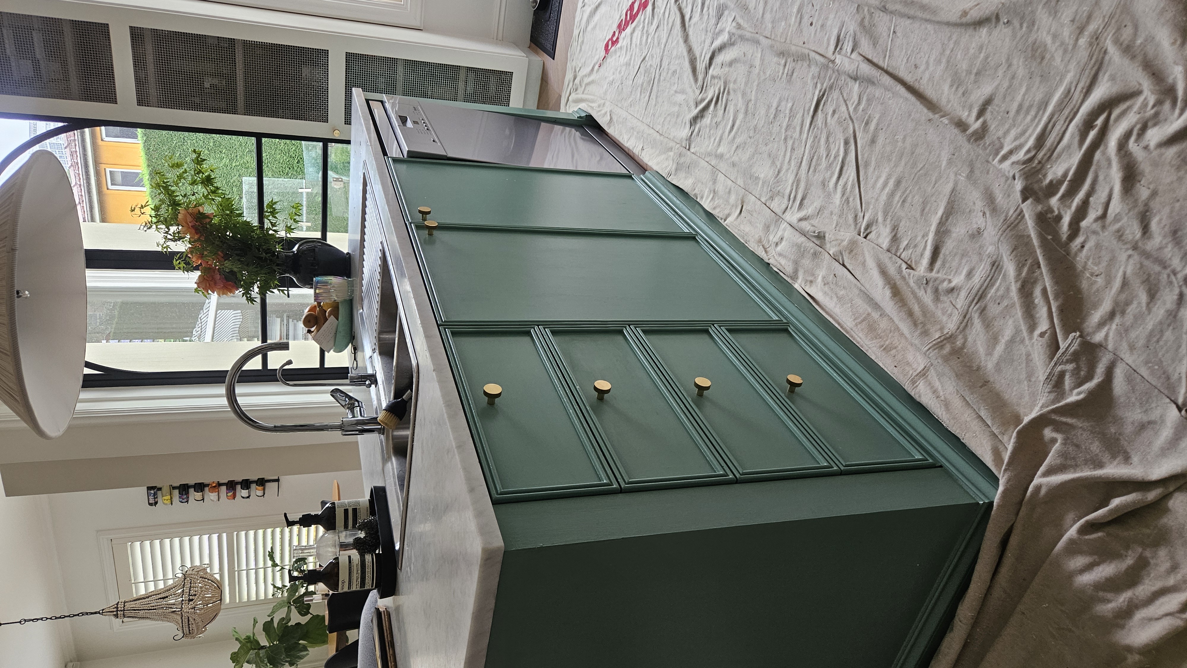 Kitchen Island Cupboards Queen's Park — photo 5