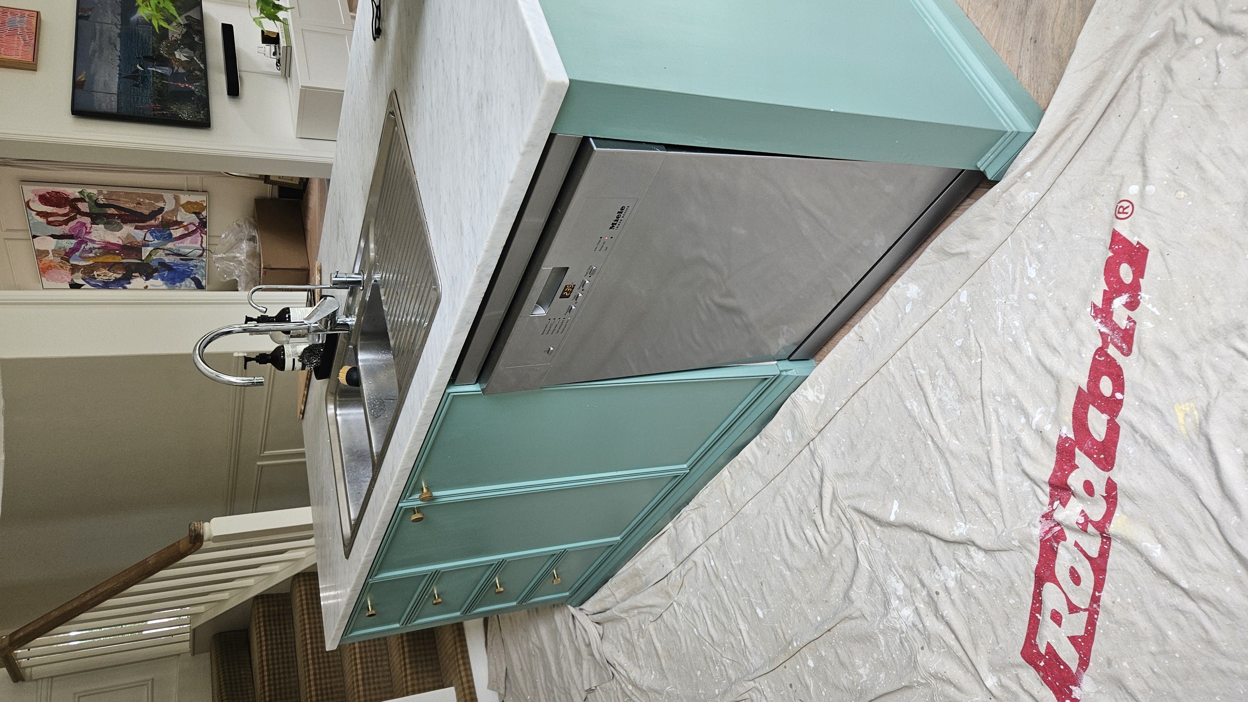 Kitchen Island Cupboards Queen's Park — photo 8