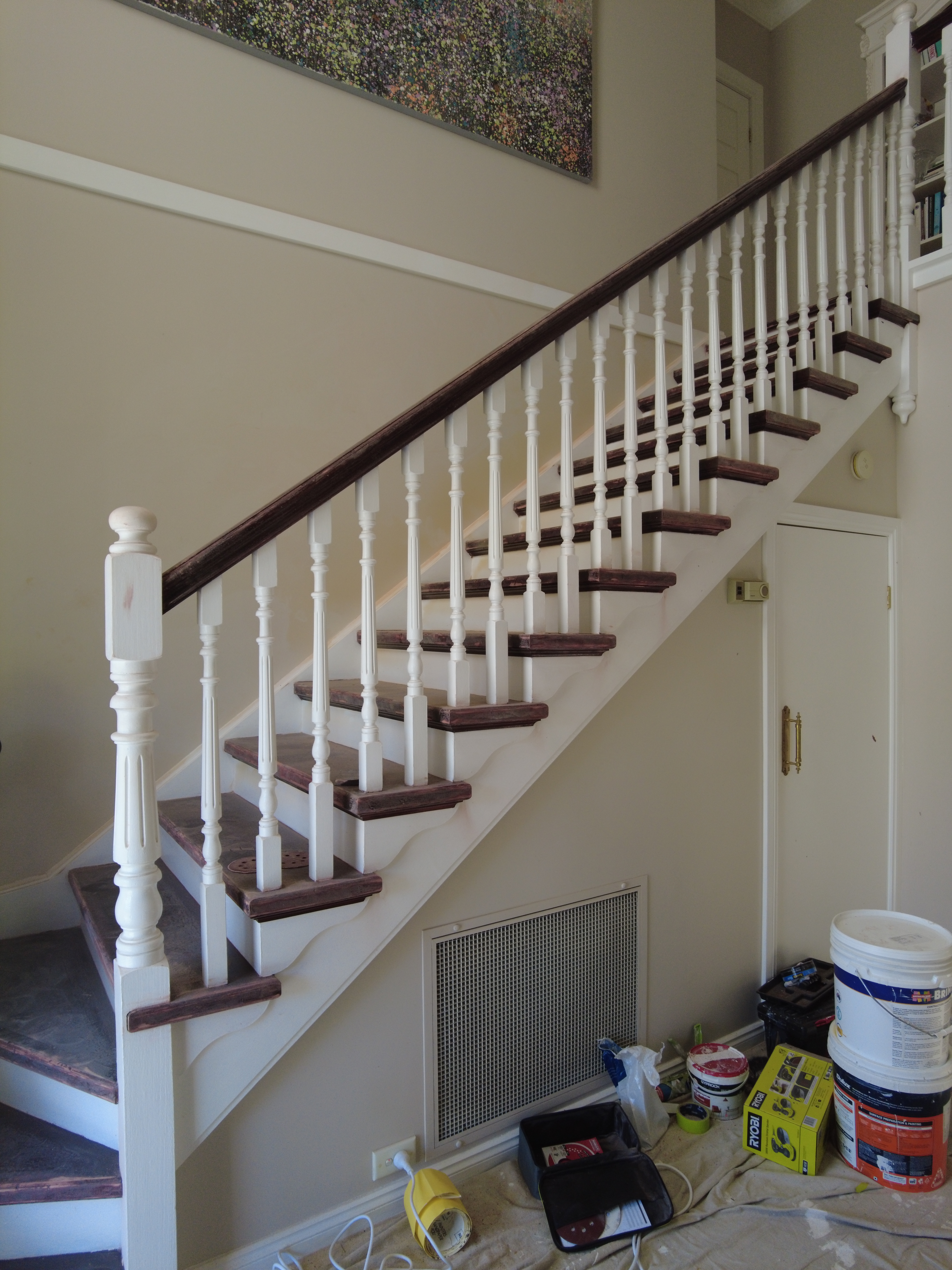 Staircase Stain&White Castle Hill — photo 2