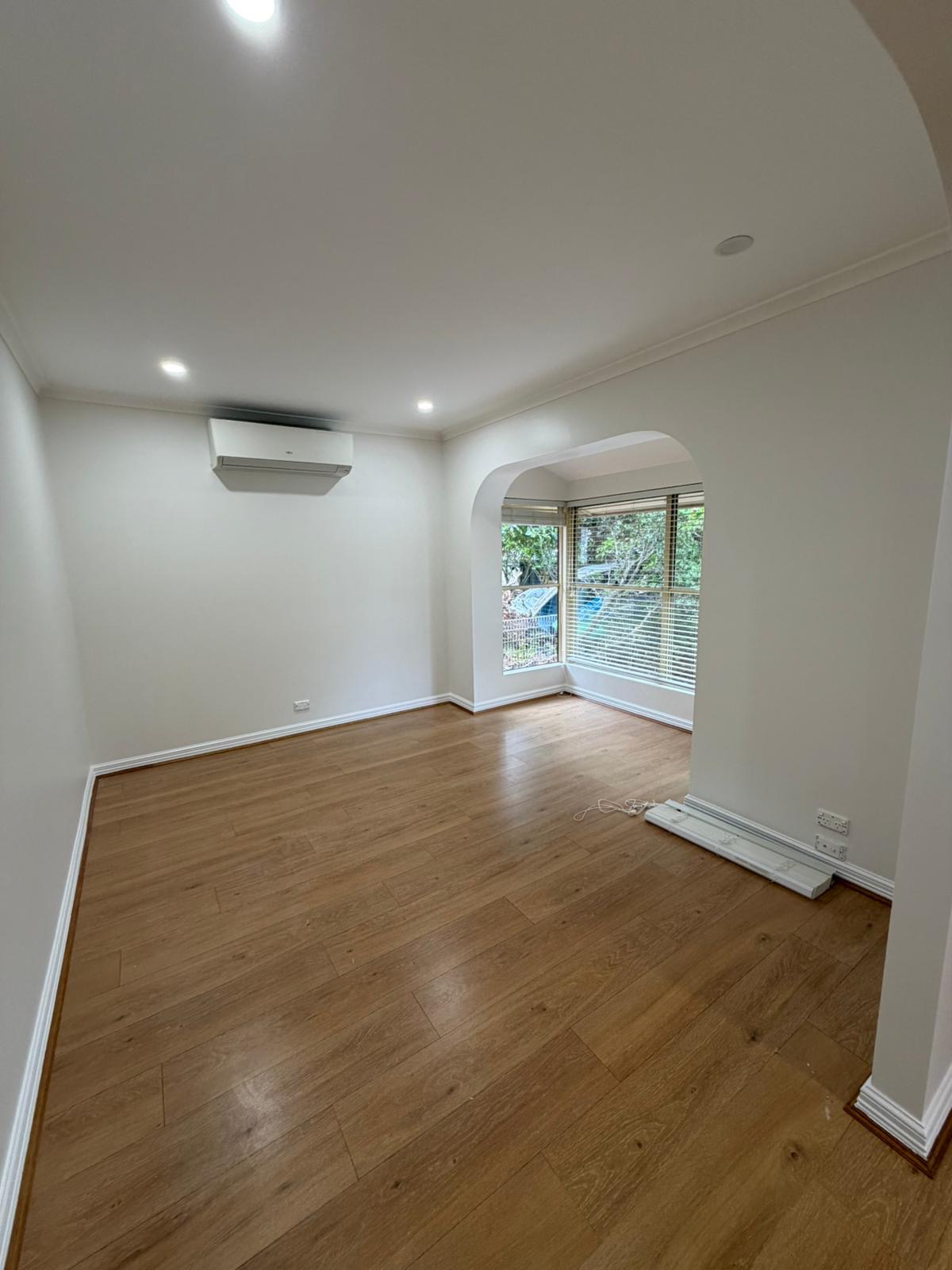 Modern House - Nora Head — photo 1