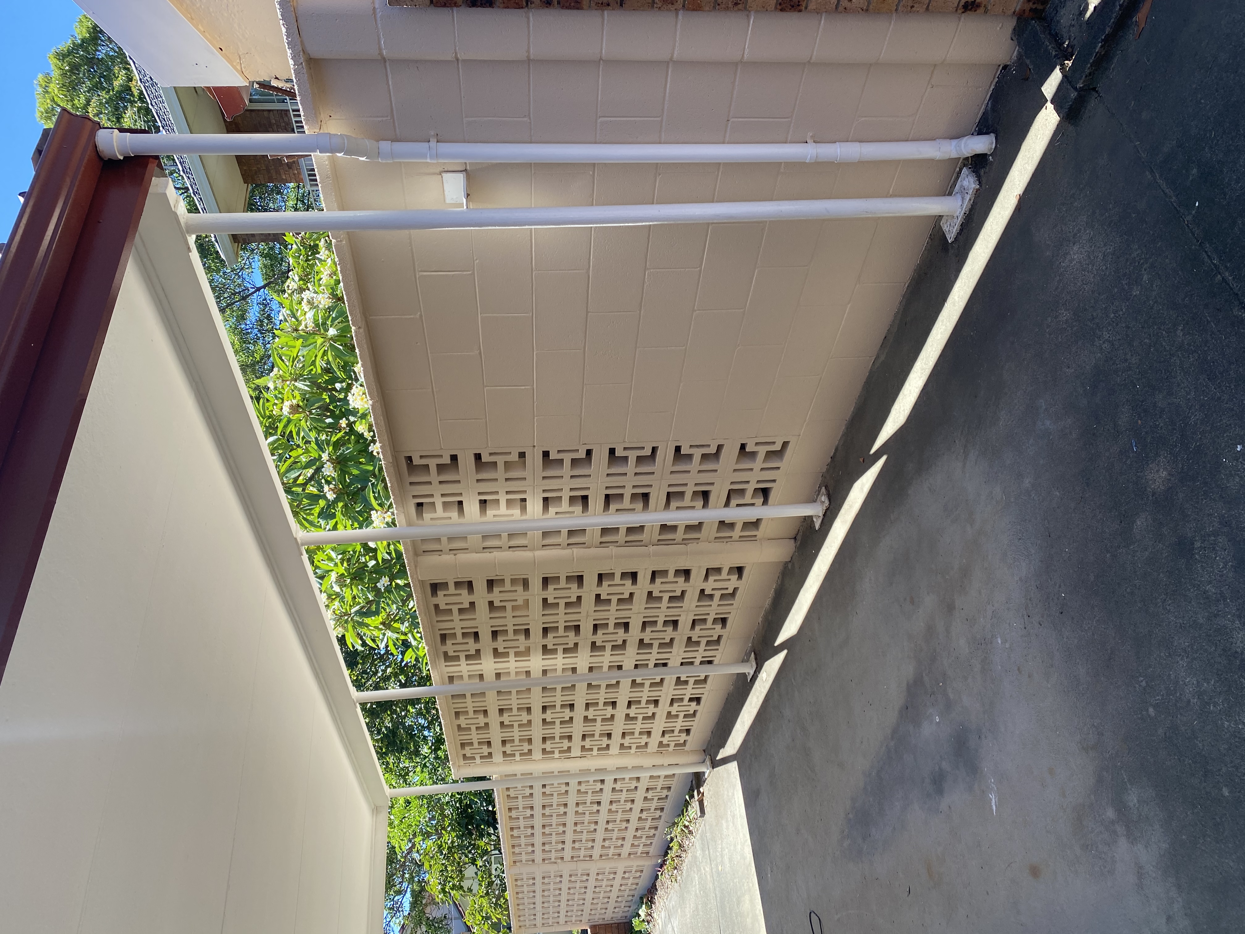 Exterior Pink House — photo 4